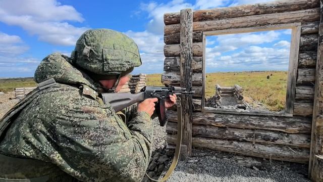 В Хабаровском крае начались практические занятия с младшими офицерами