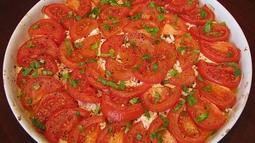 Тыква запеченная с помидорами и брынзой