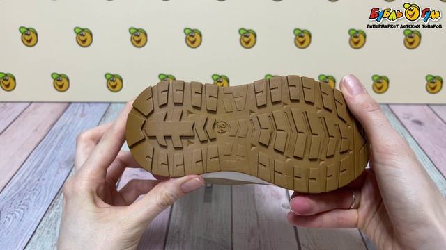 Сапоги PASITO утепленные на замке с текстильным манжетом и блестящими сердечками бежевые - видео