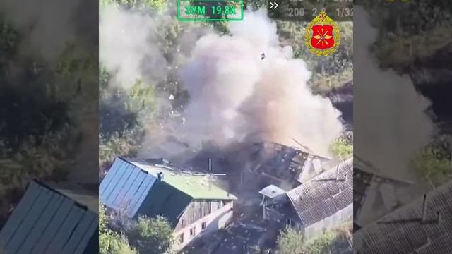 Дроноводы обнаружили и разнесли вражеский пункт управления тяжёлыми дронами и склад боеприпасов