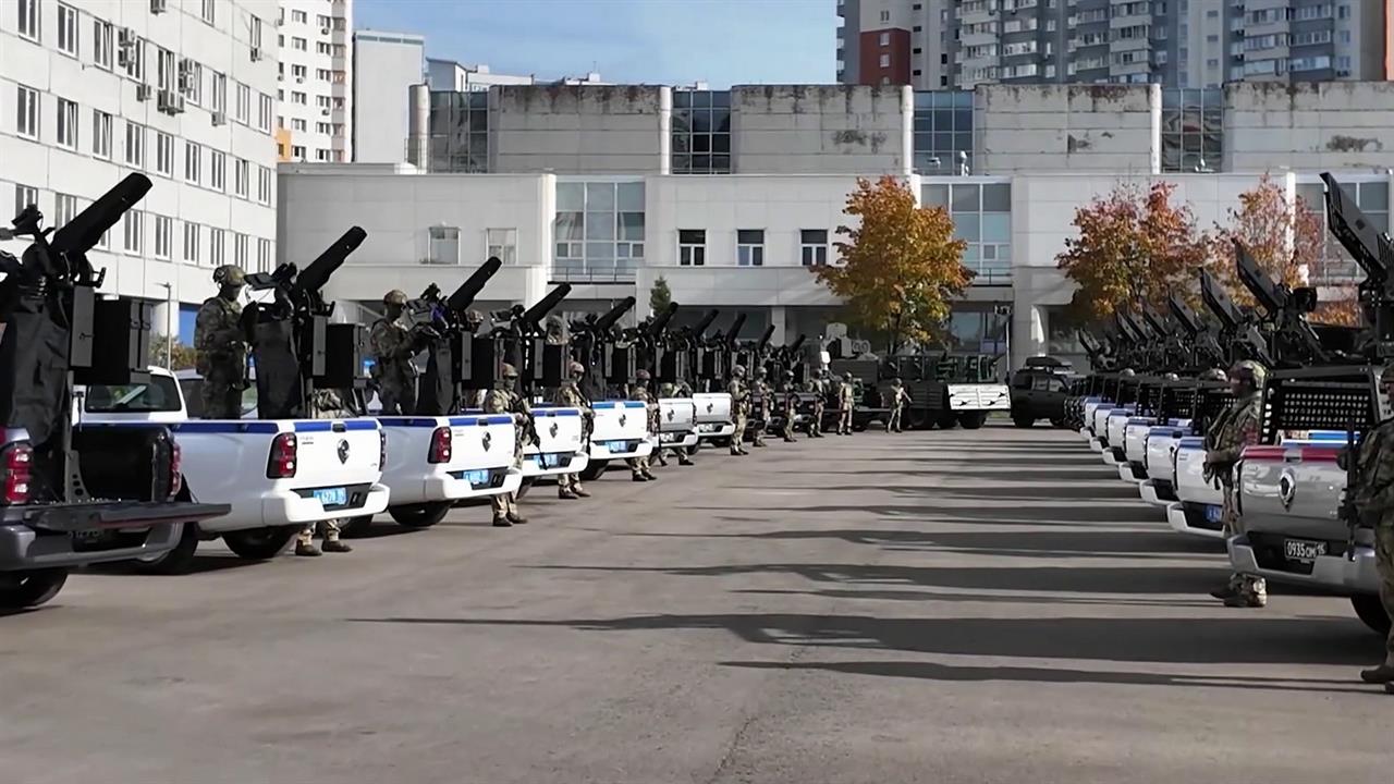 Виктор Золотов осмотрел технику московского главка Росгвардии и выступил перед сотрудниками
