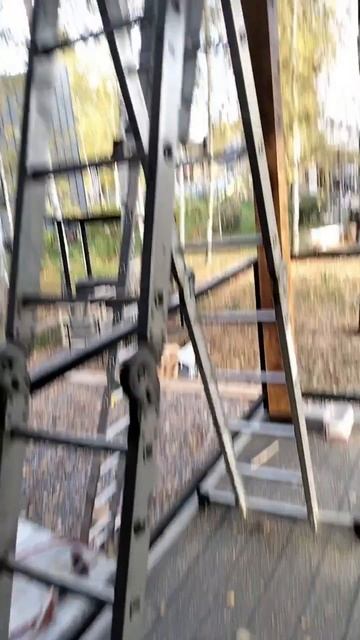 Закончили первый этап монтажа навеса над терассой 🙃