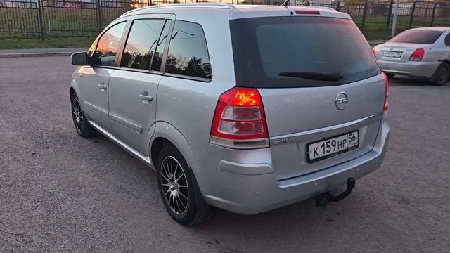 Продам 7 местную машину!
opel zafira 2013 года