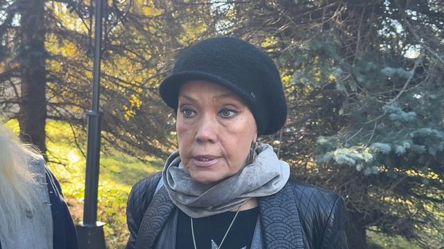 СЛЁЗЫ ШОУ-БИЗНЕСА : КТО ИЗ ЗНАМЕНИТОСТЕЙ ПРИШЁЛ ПРОСТИТЬСЯ С СЕРГЕЕМ СОСЕДОВЫМ НА ТРОЕКУРОВСКОМ
