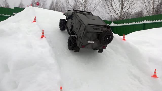5 тачек и ледяной подъем. rc cars 4x4 offroad