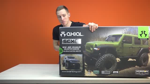 Axial SCX6. Распаковка радиоуправляемой огромной машины