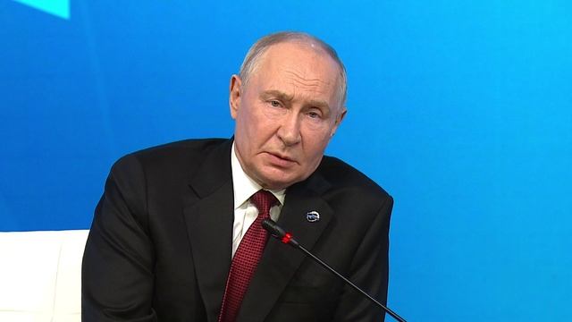 «НАС НИЧЕГО НЕ СМУЩАЕТ!» — Путин рассмешил зал ответом на вопрос о Зеленском в Сербии