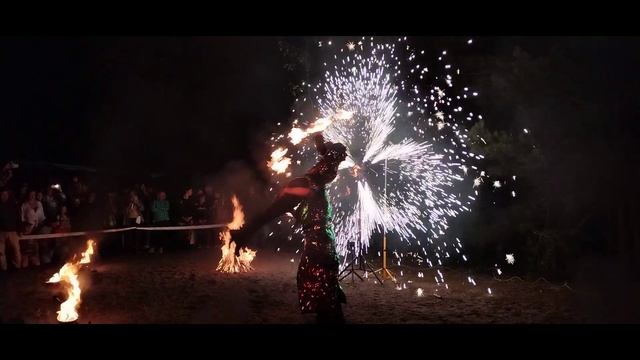 Фаер Шоу!