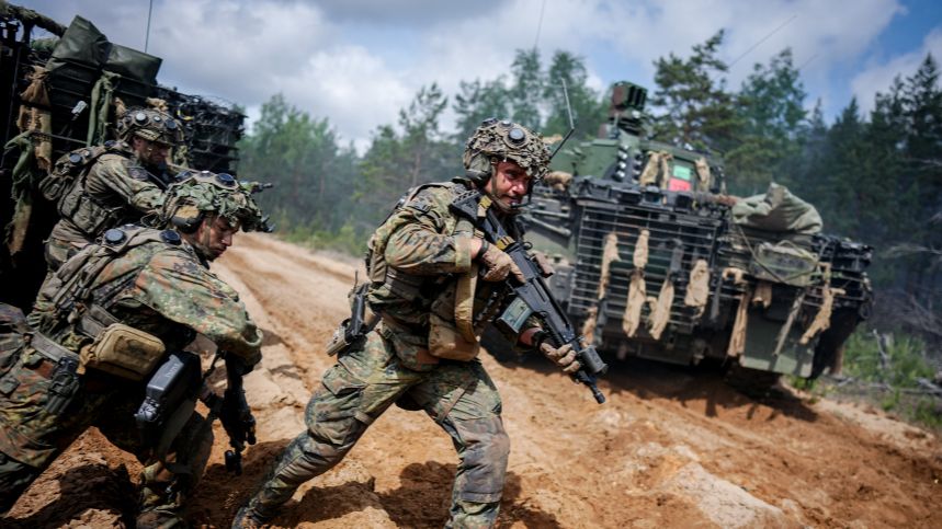 Европа превращается в военный блок: что в конфиденциальных документах ЕК