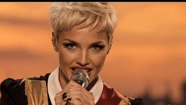 Маленькое черное платье (ИИ группа SWEAT & TEARS_пародия на Тину Клофелин и Блюющие бантики)
