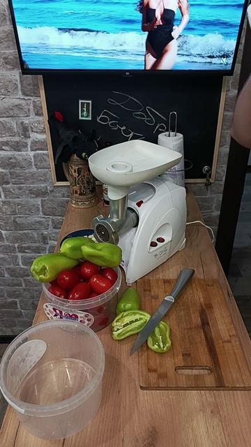 Обо мне.