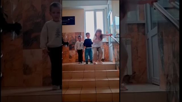 Частная школа ОБРАЗОВАНИЕ ПЛЮС КМВ-День учителя, день самоуправления