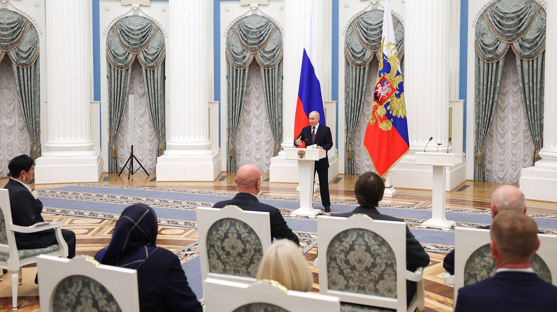 Вручение государственных наград