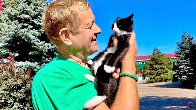 У Олега Зубкова еще один любимец-кот Маркиз! Первый день БОЛЬШИХ СКИДОК-люди любят парки Зубковых❤️