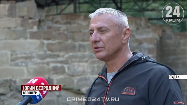 Не дать истории разрушиться: как добровольцы спасают древние памятники Судака?
