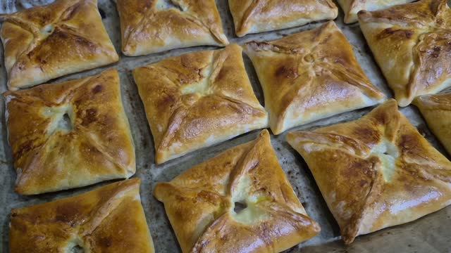 ЖДЁМ ГОСТЕЙ..ХЛОПОТЫ НА КУХНЕ
