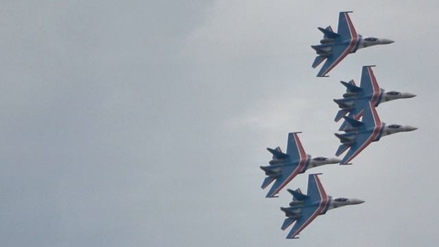 «Русские витязи» в Туве. Высший пилотаж ВВС России