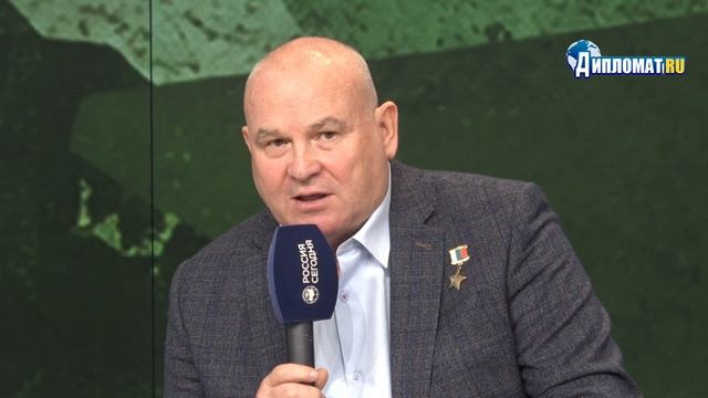 «ЭТО ЕЩЁ НЕ ТРЕТЬЯ МИРОВАЯ!» — Герой России Клупов о том, к какой войне мы приближаемся