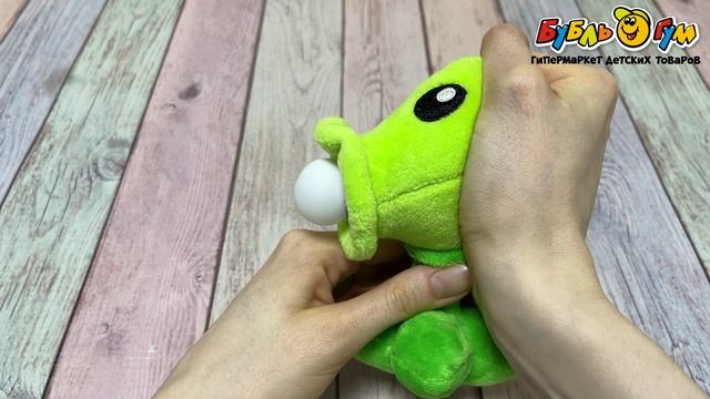 Мягкая игрушка-брелок LANSON TOYS Растения против Зомби  Горохострел текстиль 12см - видео