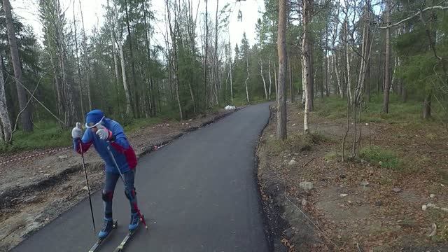 СМИРНОВ