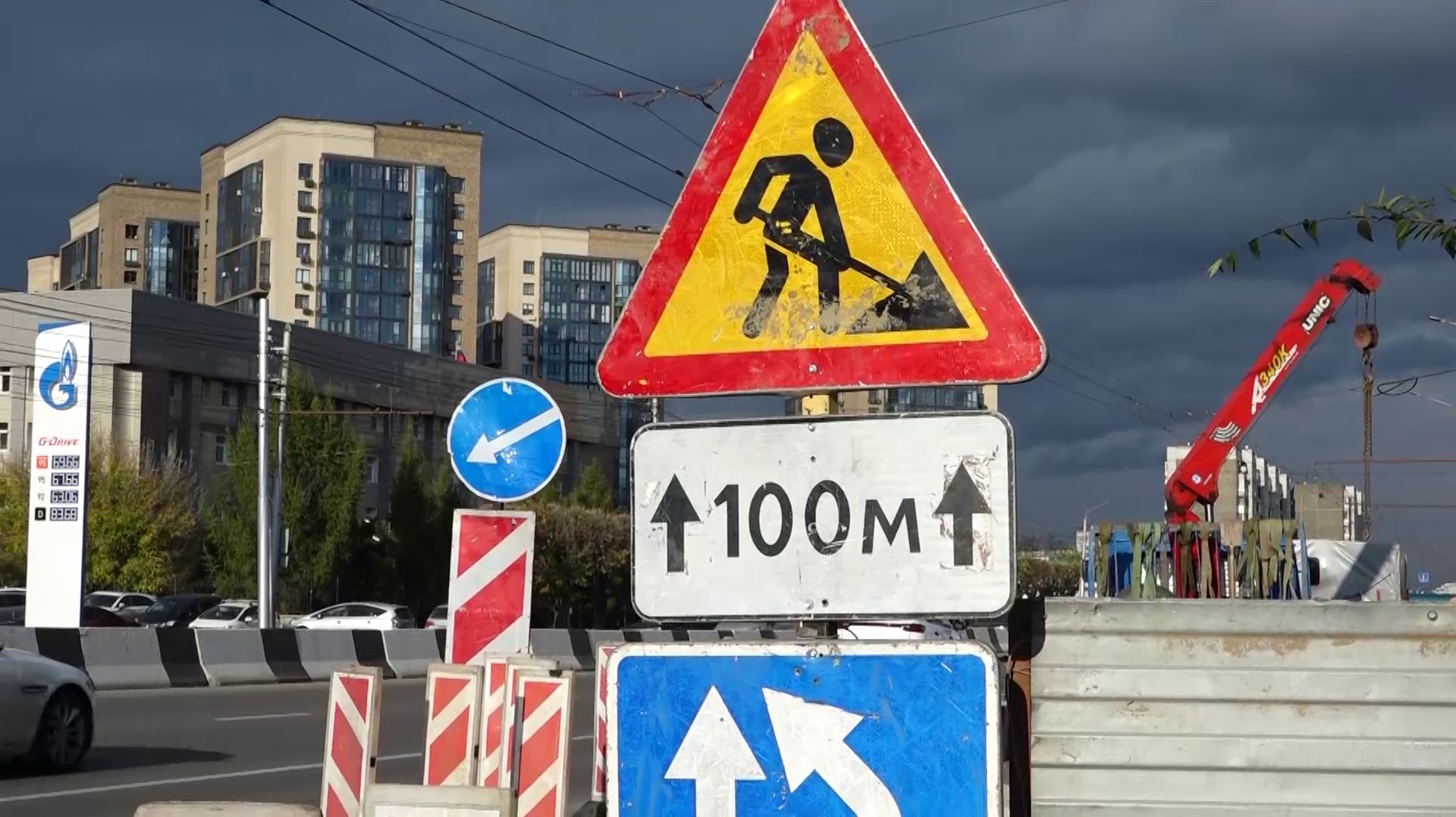 В КРАСНОЯРСКЕ ВОЗЛЕ ТЦ «КУБАТУРА» ОГРАНИЧИЛИ ДВИЖЕНИЕ ДО КОНЦА ОКТЯБРЯ