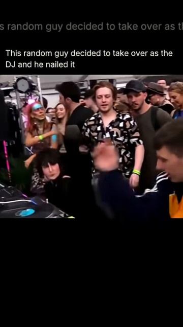 DJ BOOTH