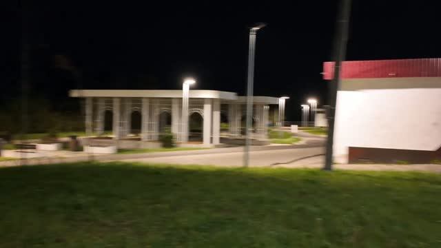 Муж ругается, жёсткий парень.