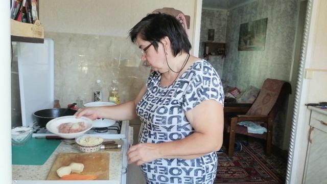 ЖИЗНЬ в ДЕРЕВНЕ / ОБЫЧНО Я НА КУХНЕ, ЧТО ГОТОВЛЮ СЕГОДНЯ...