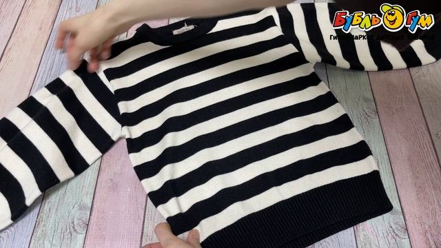 Джемпер Lanson Kids с эластичными высокими манжетами в крупную полоску черно-белый - видео