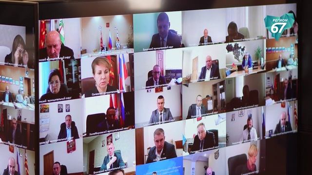 Василий Анохин поручил взять на контроль каждую квартиру без отопления в Смоленской области