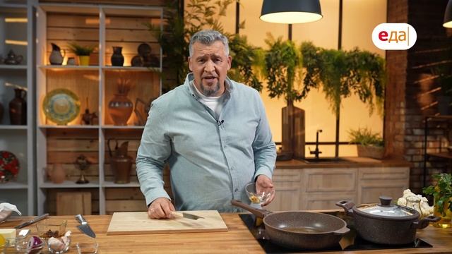 Готовим с мечтой / Гребешки с пюре из цветной капусты и домашние чипсы с тартаром и тапинадой