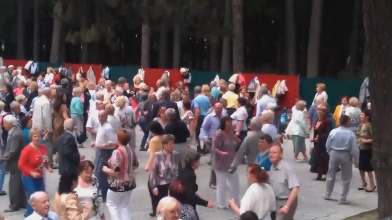 Танцы в Парке Челюскинцев (Минск). "Коля-Николай"