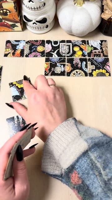 Какие новости на пороге? #гадание #мистика #tarotcards #пасьянс #гадалка