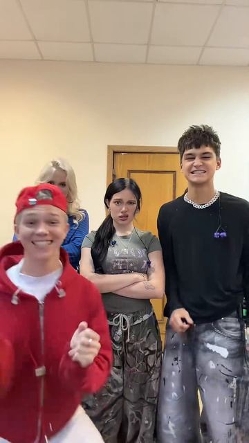 🤪💛