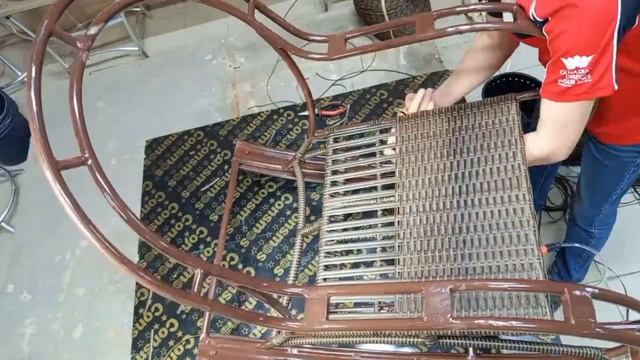 Плетение из ротанга | Процесс работы