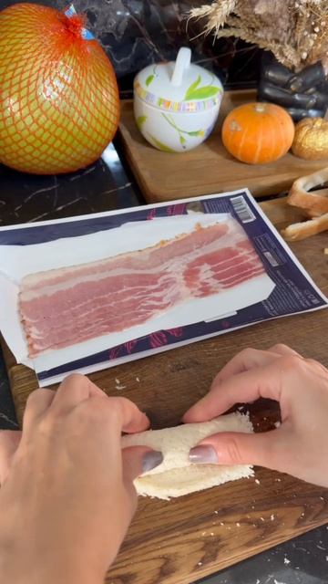 Рулеты с беконом и сыром в аэрогриле