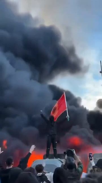 ✔️  Обстановка на улицах столицы Албании продолжает накаляться