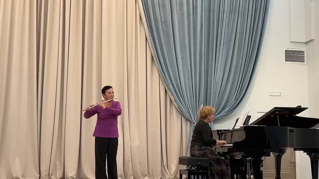Эльмира Костягина и её ученики-флейта