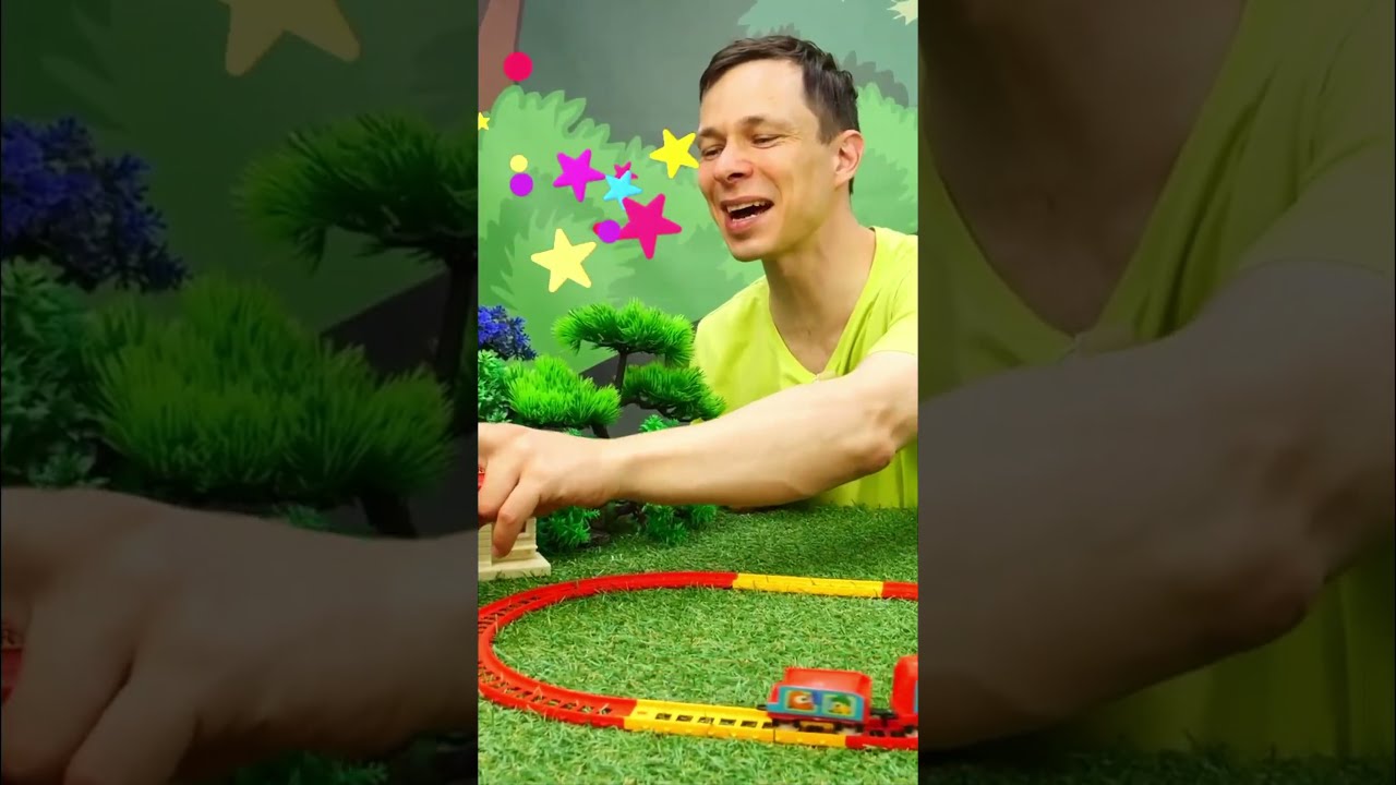 Игрушки, осторожно! Здесь железная дорога #игрушки #машинки #shorts