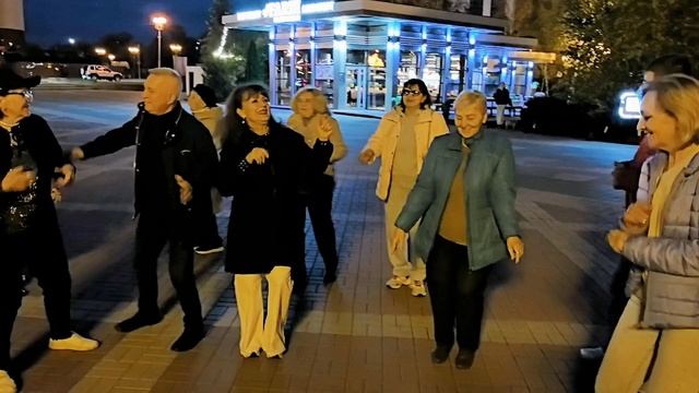 Сам влюбился... 23.10.26...