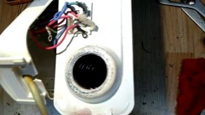 Протекает масляный обогреватель?