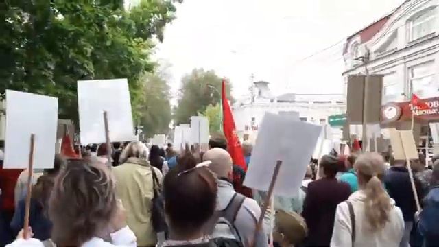 День Победы в Таганроге. Бессмертный Полк. смотреть онлайн