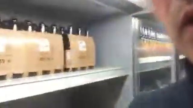 Кефлавик - дьютифри аэропорта смотреть онлайн
