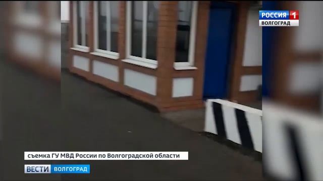 Под Волгоградом по ориентировке задержан магазинный вор смотреть онлайн
