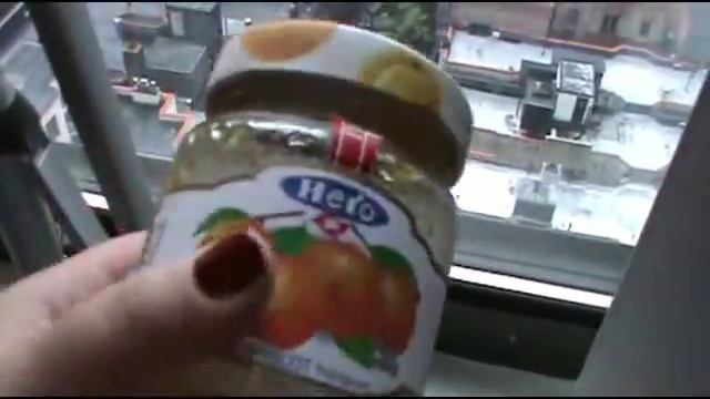 День из жизни: Отбивные и новый маникюр смотреть онлайн