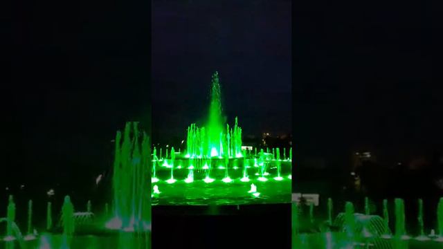 Поющие фонтаны в Нур Султане смотреть онлайн