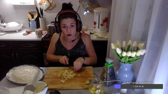 ГОТОВИМ ВКУСНЫЕ САЛАТЫ И ЗАКУСКИ // РАЗГОВОРНЫЙ СТРИМ смотреть онлайн