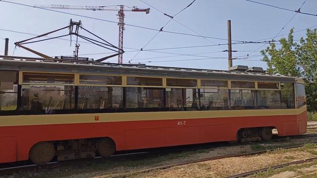 Тула буксировка неисправного трамвайного вагона 71-619КТ номер 41 вагоном 71-407 номер 30 смотреть онлайн