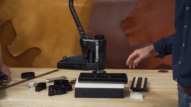 BG 4 Ton Clicker Press with Swing Head смотреть онлайн