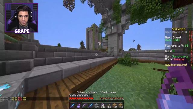 SALTY KID REPORTS ME FOR HACKING! (Minecraft Skywars) смотреть онлайн